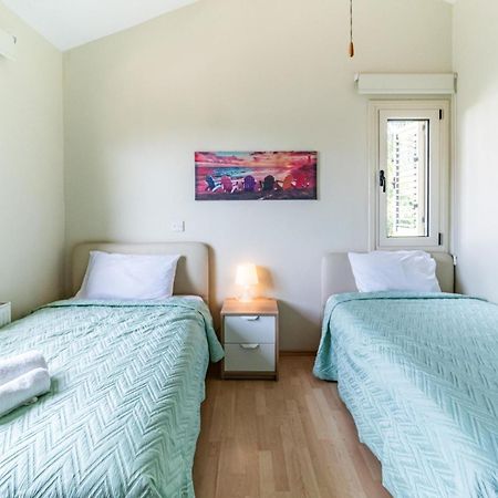 Villa Venus By Ezoria Villas เปร์โวเลีย ภายนอก รูปภาพ