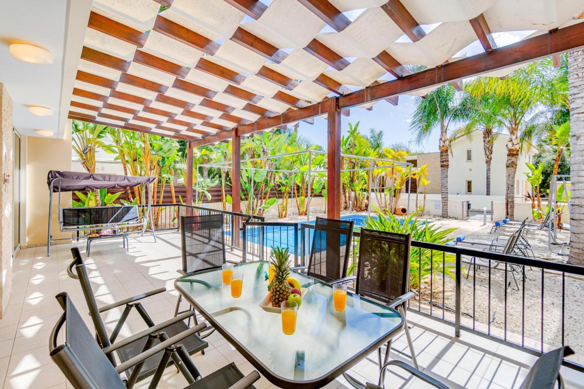 Villa Venus By Ezoria Villas เปร์โวเลีย ภายนอก รูปภาพ